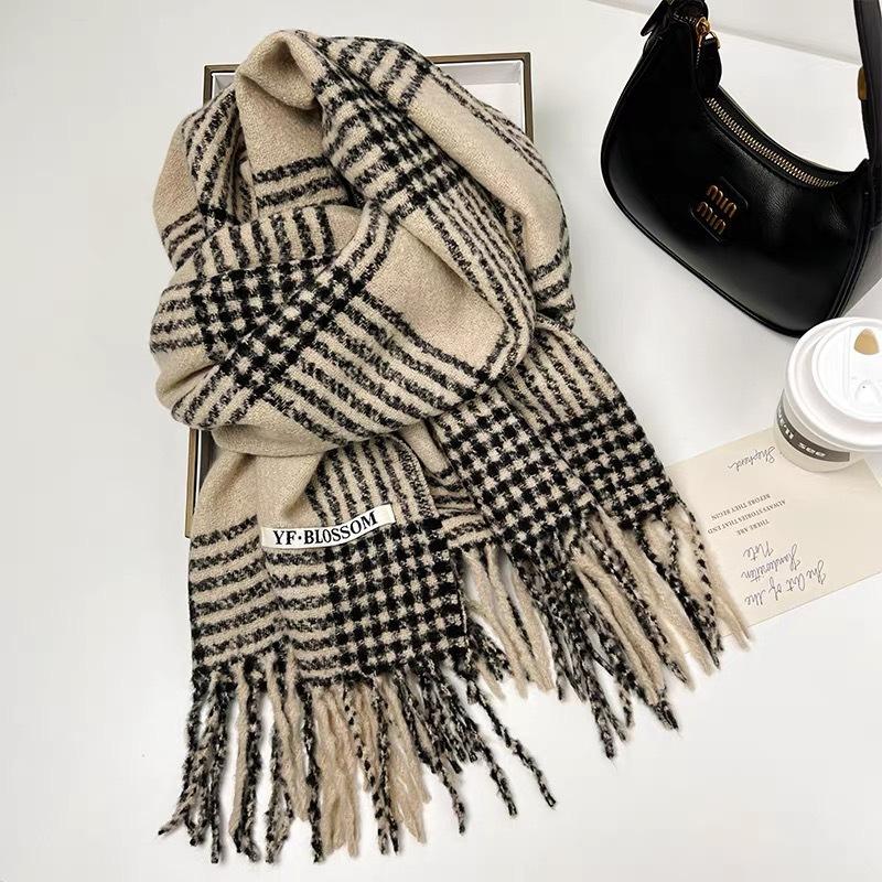 Unisex Snow Sports Scarf Winter Warm Thick Thermal Neck Warmer For Men Women Ski Snowboarding Accessory Decorate The Gift 200X65CM
Unisex Snow Sports Scarf Winter Warm Thick Thermal Neck Warmer For Men Women Ski Snowboarding Accessory Decorate The Gift 200X65CM