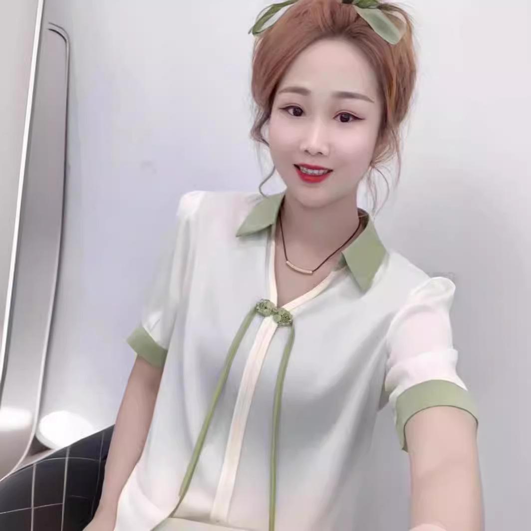 2024 Korean Fashion Chiffon Shirt: Turn-Down Collar Bowknot Top, Loose & Slimming, Casual Versatile Style for Women 4XL (140-150 jin)
2024 Korean Fashion Chiffon Shirt: Turn-Down Collar Bowknot Top, Loose & Slimming, Casual Versatile Style for Women 4XL (140-150 jin)