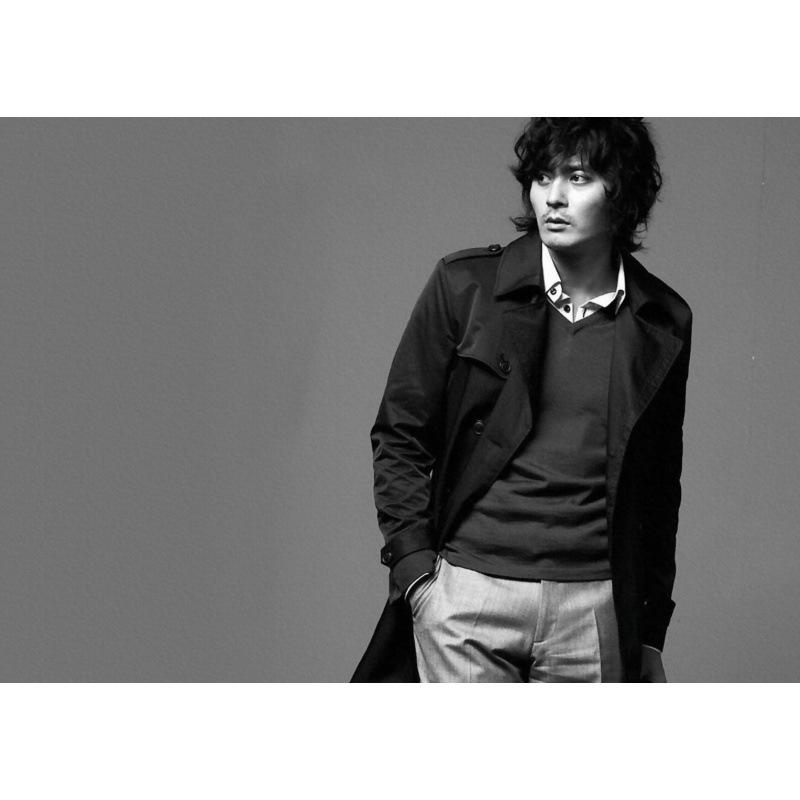 Jang Dong-gun Korean Star Home Decor Poster with Frame Yellow Kraft Paper (No Glue) 30X42 cm
Jang Dong-gun Korean Star Home Decor Poster with Frame Yellow Kraft Paper (No Glue) 30X42 cm