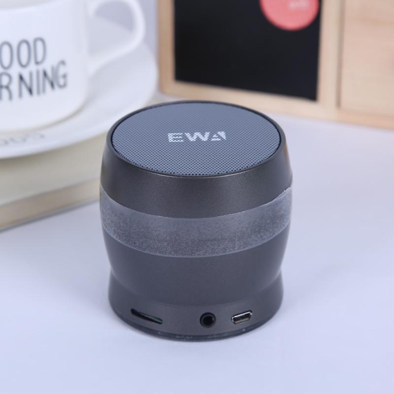 EWA A150 Portable Speaker For Phone/Tablet/PC Mini Wireless Bluetooth Speaker Metallic USB Input MP3 Player Sports Speakers сірий колір
EWA A150 Portable Speaker For Phone/Tablet/PC Mini Wireless Bluetooth Speaker Metallic USB Input MP3 Player Sports Speakers сірий колір