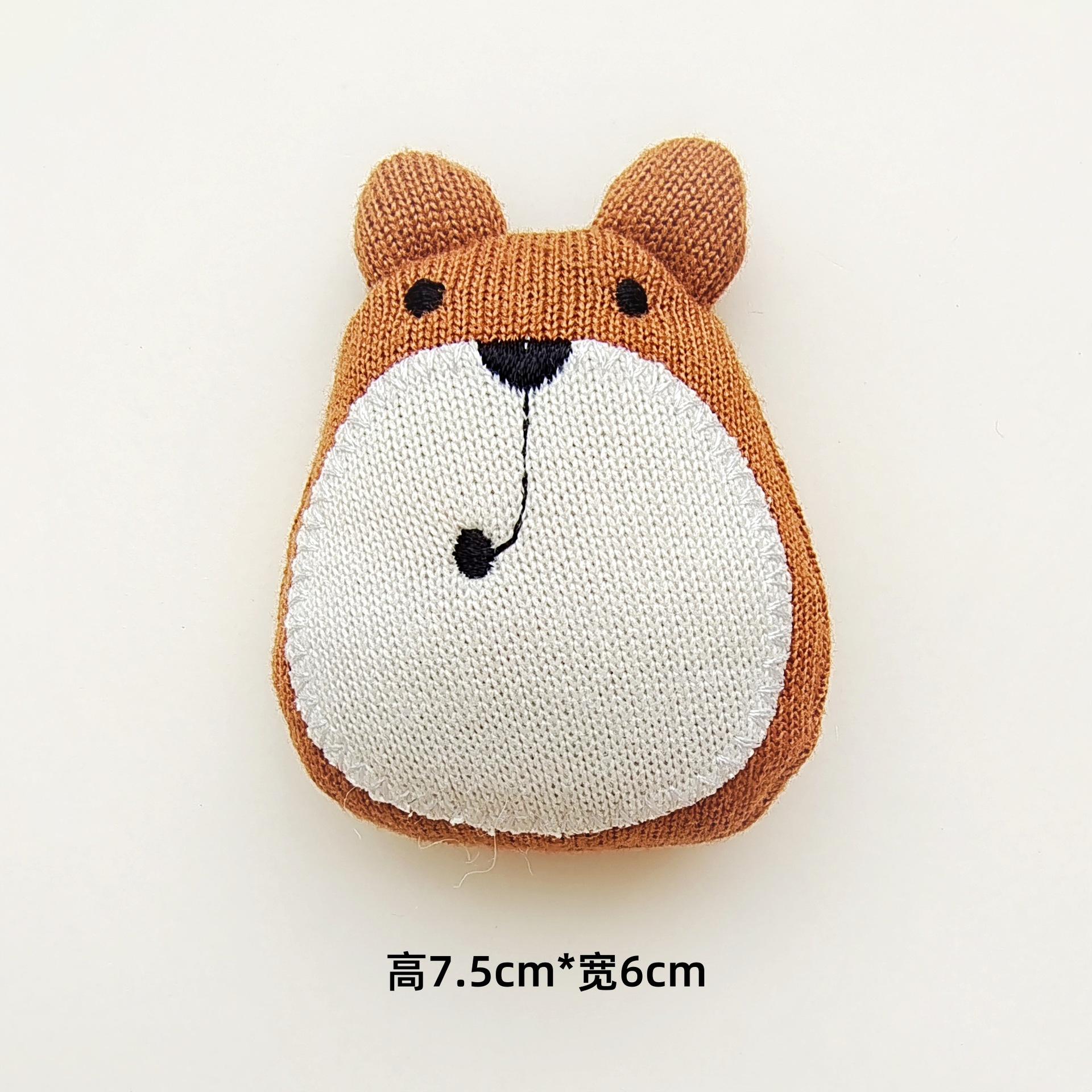 Мультяшные аксессуары милый щенок слон медведь животное брошь аксессуары Original (opening on the back)
Мультяшные аксессуары милый щенок слон медведь животное брошь аксессуары Original (opening on the back)