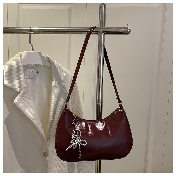 Trendy Shoulder Bags for Women Stylish Comfortable and Versatile Texture Crossbody Baguette Bag Simple Fashi Small Square Bag
Trendy Shoulder Bags for Women Stylish Comfortable and Versatile Texture Crossbody Baguette Bag Simple Fashi Small Square Bag
