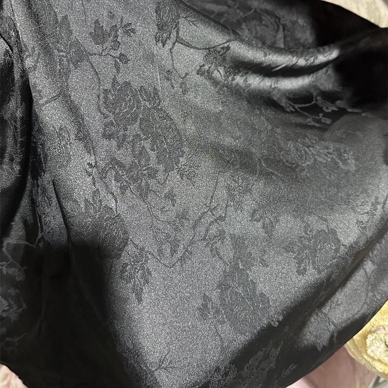 Soft Double-color Jacquard Fabric with Twig Entangled Patterns Imitated Silk Fabric for DIY Cheongsam Trousers Shirt Suit 100cmX145cm
Soft Double-color Jacquard Fabric with Twig Entangled Patterns Imitated Silk Fabric for DIY Cheongsam Trousers Shirt Suit 100cmX145cm