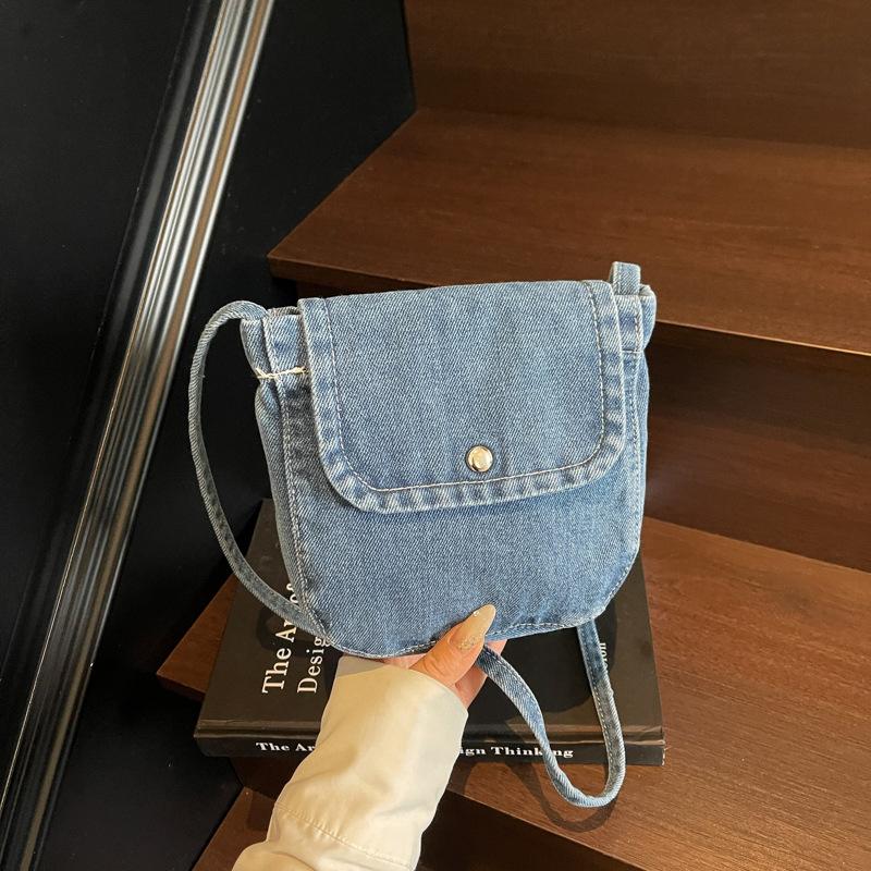 Denim bag women s summer versatile fashion shoulder messenger bag casual high-end mobile phone bag светло-синий
Denim bag women s summer versatile fashion shoulder messenger bag casual high-end mobile phone bag светло-синий