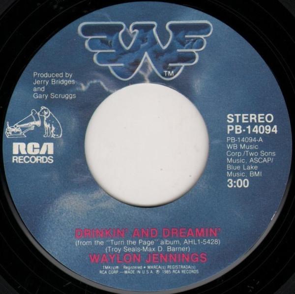 7inch Record WAYLON JENNINGS - Drinkin And Dreamin PB14094 RCA 1985 US Folk Used
7inch Record WAYLON JENNINGS - Drinkin And Dreamin PB14094 RCA 1985 US Folk Used