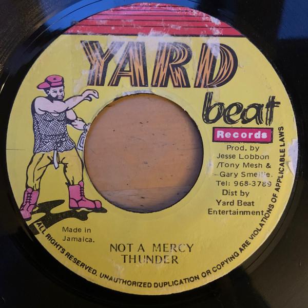 7inch Record THUNDER Not A Mercy DSR7145 Yard Beat Recor Jamaica Reggae Ska Dub Used
7inch Record THUNDER Not A Mercy DSR7145 Yard Beat Recor Jamaica Reggae Ska Dub Used