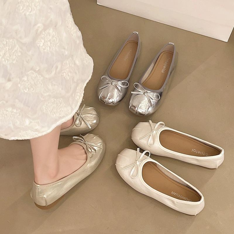 New Ballet Shallow Opening Single Shoes for Women Soft-soled Bean Shoes 35 срібний
New Ballet Shallow Opening Single Shoes for Women Soft-soled Bean Shoes 35 срібний