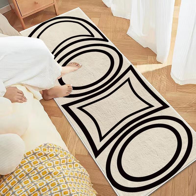 Ковер в скандинавском стиле для кровати, спальни, гостиной, ковер, нескользящий и простой 40*120CM
Ковер в скандинавском стиле для кровати, спальни, гостиной, ковер, нескользящий и простой 40*120CM