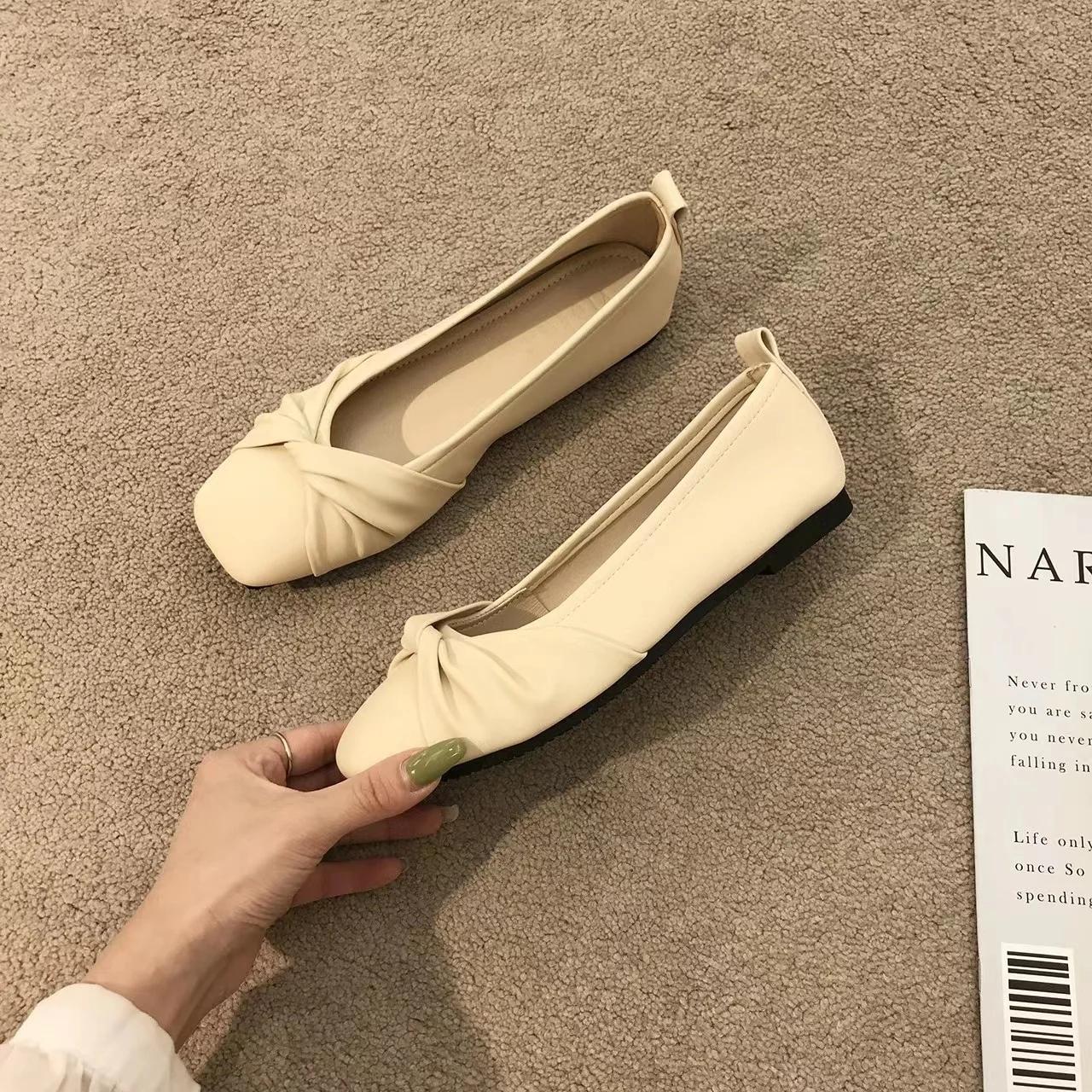 Нежные Мягкие Плоские туфли Одинарные Повседневные Женские туфли и мать Универсальная Плоская Подошва из Резины 40 абрикосовый
Нежные Мягкие Плоские туфли Одинарные Повседневные Женские туфли и мать Универсальная Плоская Подошва из Резины 40 абрикосовый