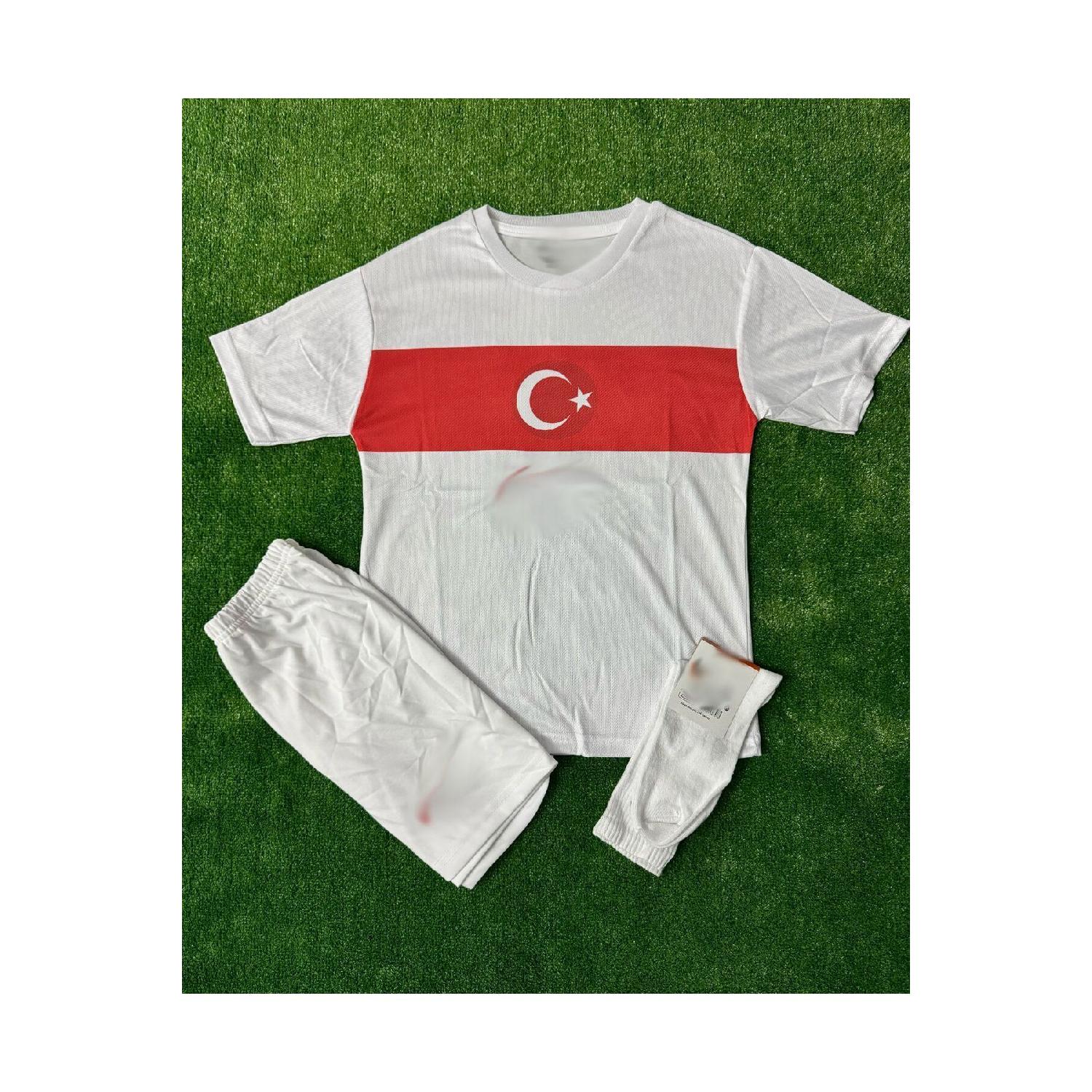 Детский трикотаж Anonymous National Team Trkiye с носками в подарок на новый сезон 5-6 Yaş белый
Детский трикотаж Anonymous National Team Trkiye с носками в подарок на новый сезон 5-6 Yaş белый