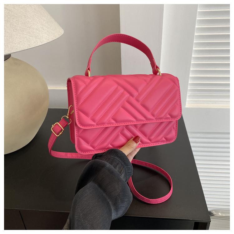 Indented plaid popular 2025 simple early autumn new trendy fashion casual shoulder crossbody portable small square women s bag
Indented plaid popular 2025 simple early autumn new trendy fashion casual shoulder crossbody portable small square women s bag