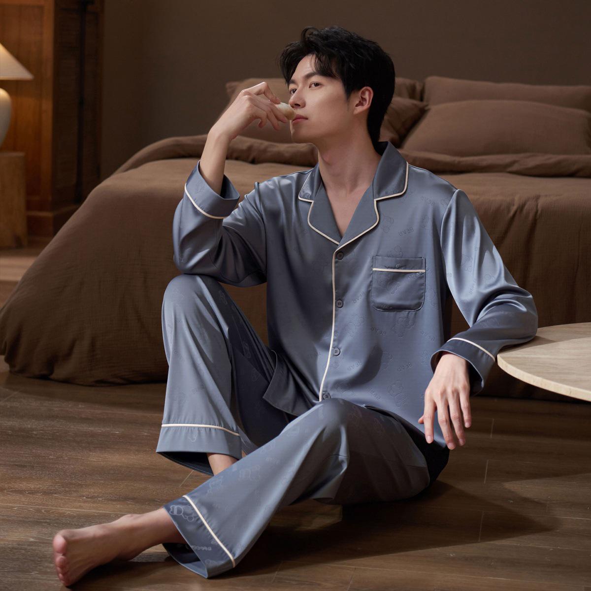 Men s Lightweight Silk-Feel Long-Sleeve Set for Spring/Summer 3XL
Men s Lightweight Silk-Feel Long-Sleeve Set for Spring/Summer 3XL