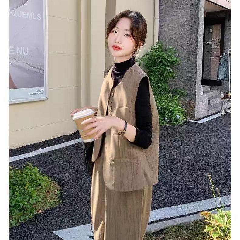 2026 Spring Women s High-Waisted Wide-Leg Pants & Blazer Set - Stylish, Fashionable Two-Piece Suit 4XL 68-72 kg
2026 Spring Women s High-Waisted Wide-Leg Pants & Blazer Set - Stylish, Fashionable Two-Piece Suit 4XL 68-72 kg