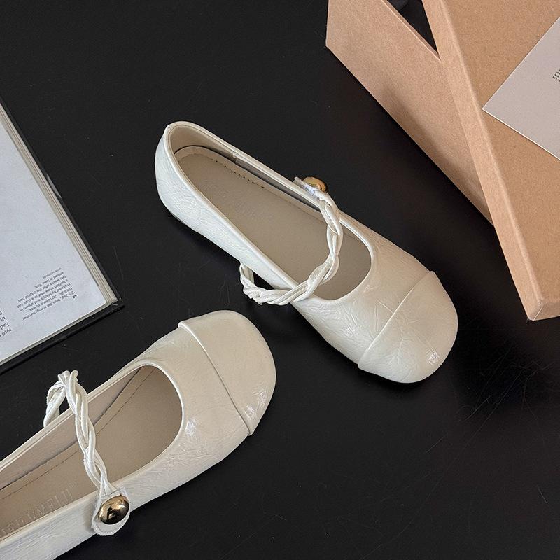 Flat-soled single shoes women s summer new models with skirts, soft-soled beanie shoes Mary Jane women s shoes, silver small leather shoes 40
Flat-soled single shoes women s summer new models with skirts, soft-soled beanie shoes Mary Jane women s shoes, silver small leather shoes 40