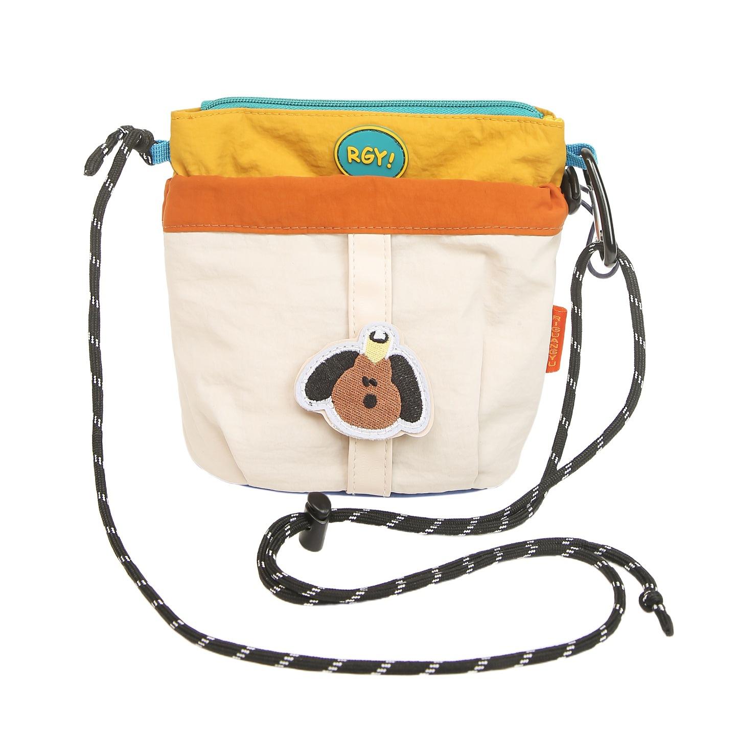 Multifunctional mobile phone bag women s portable commuter shoulder messenger bag fashionable versatile cycling messenger bag men
Multifunctional mobile phone bag women s portable commuter shoulder messenger bag fashionable versatile cycling messenger bag men