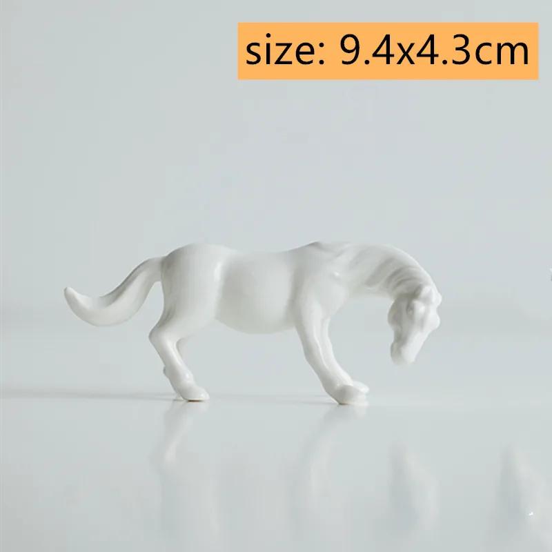 Chinese Ceramic Tea Pet White Horse Sculpture Ornaments Handmade Porcelain Animal Statue Decoration Tea Figurine Tea Set
Chinese Ceramic Tea Pet White Horse Sculpture Ornaments Handmade Porcelain Animal Statue Decoration Tea Figurine Tea Set