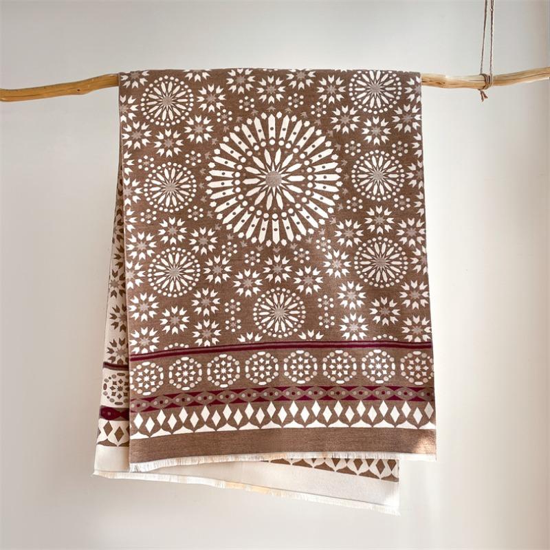 New sunflower scarf high-end imitation cashmere scarf office thermal blanket 185X65cm хаки
New sunflower scarf high-end imitation cashmere scarf office thermal blanket 185X65cm хаки