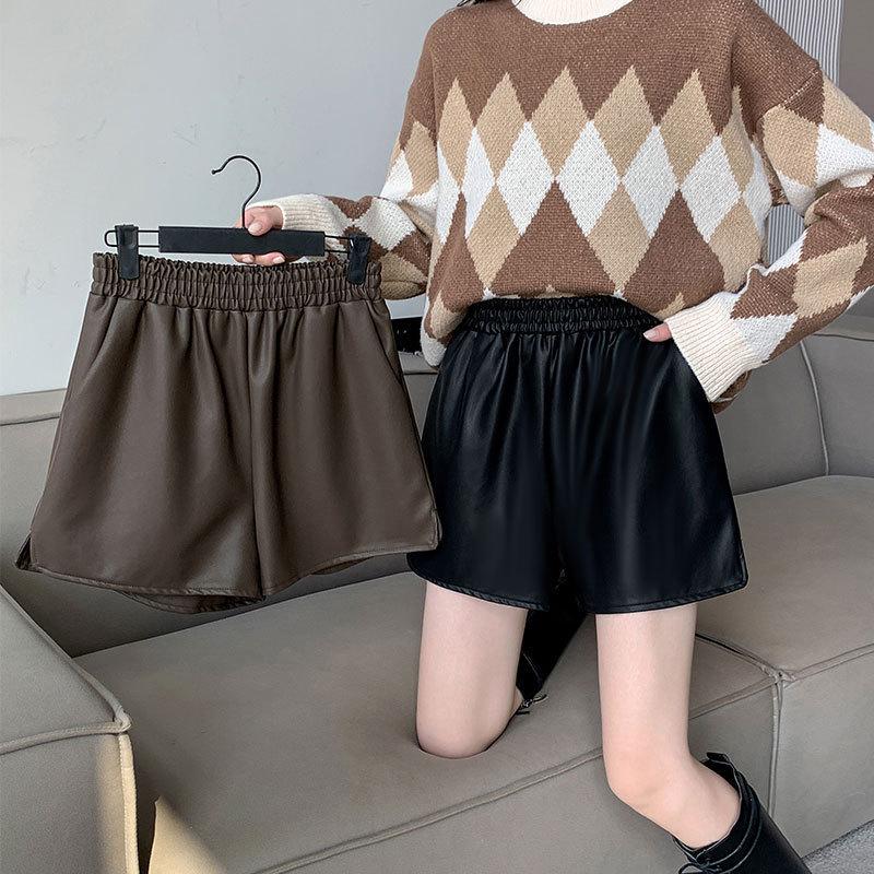 2023 Autumn/Winter High Waist Plus Size PU Leather Shorts for Women - Slimming Wide-Leg Elastic Waist XS
2023 Autumn/Winter High Waist Plus Size PU Leather Shorts for Women - Slimming Wide-Leg Elastic Waist XS