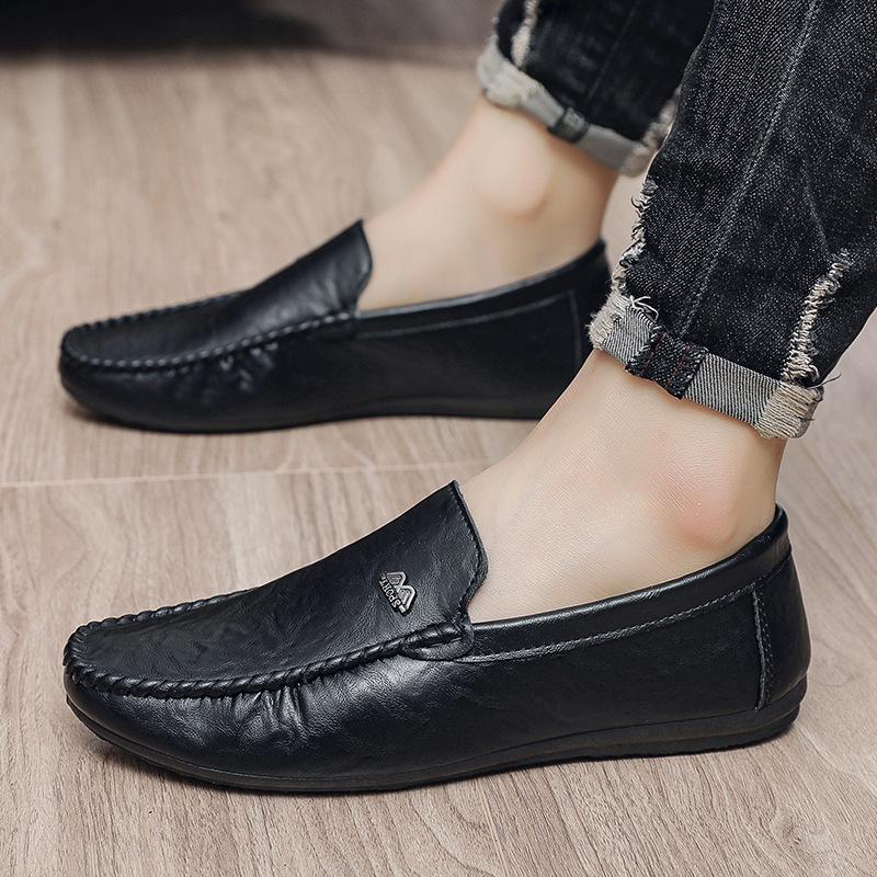 Летние новые кожаные туфли Doudou, мужские мягкие, удобные и дышащие туфли с одной педалью для вождения, повседневные маленькие кожаные туфли 44 чёрный
Летние новые кожаные туфли Doudou, мужские мягкие, удобные и дышащие туфли с одной педалью для вождения, повседневные маленькие кожаные туфли 44 чёрный