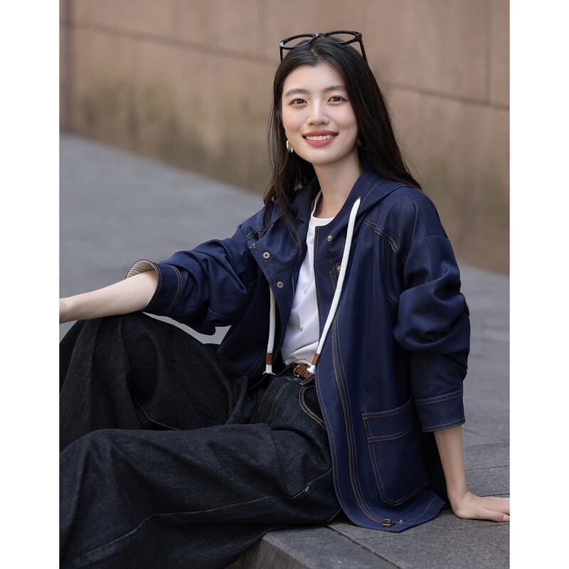 DeMana Women s Hooded Color-Blocked Sporty Jacket M
DeMana Women s Hooded Color-Blocked Sporty Jacket M