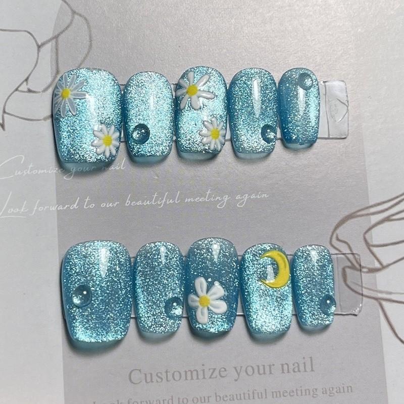 Искусственные ногти ручной работы, средние, круглые, синие, звездное небо, кошачий глаз, луна, маргаритка, фототерапевтические ногти, накладные ногти, многоразовые и съемные ногти L
Искусственные ногти ручной работы, средние, круглые, синие, звездное небо, кошачий глаз, луна, маргаритка, фототерапевтические ногти, накладные ногти, многоразовые и съемные ногти L