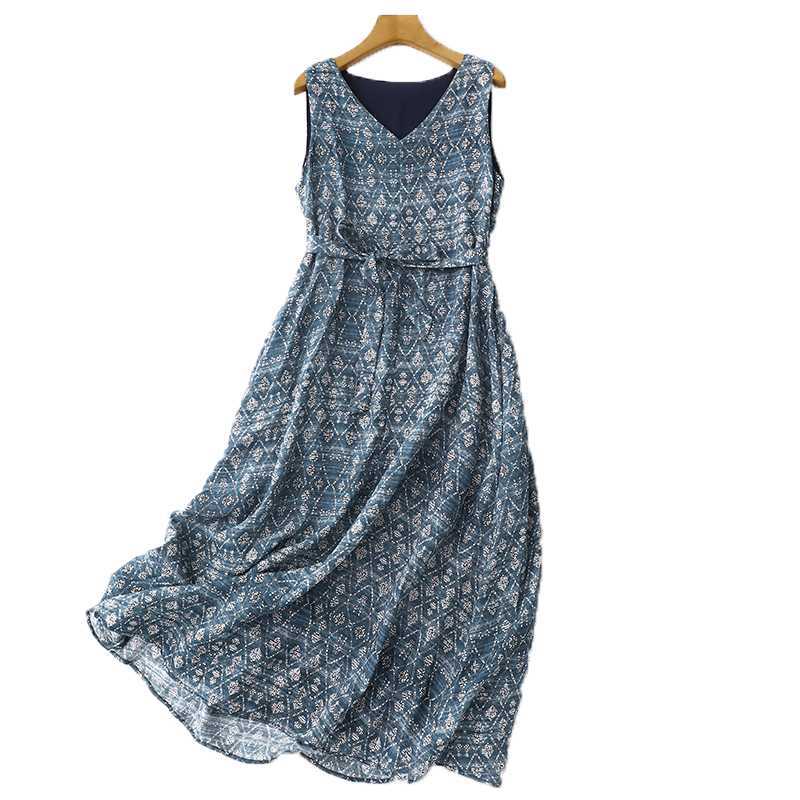 Женское праздничное хлопковое платье M
Женское праздничное хлопковое платье M