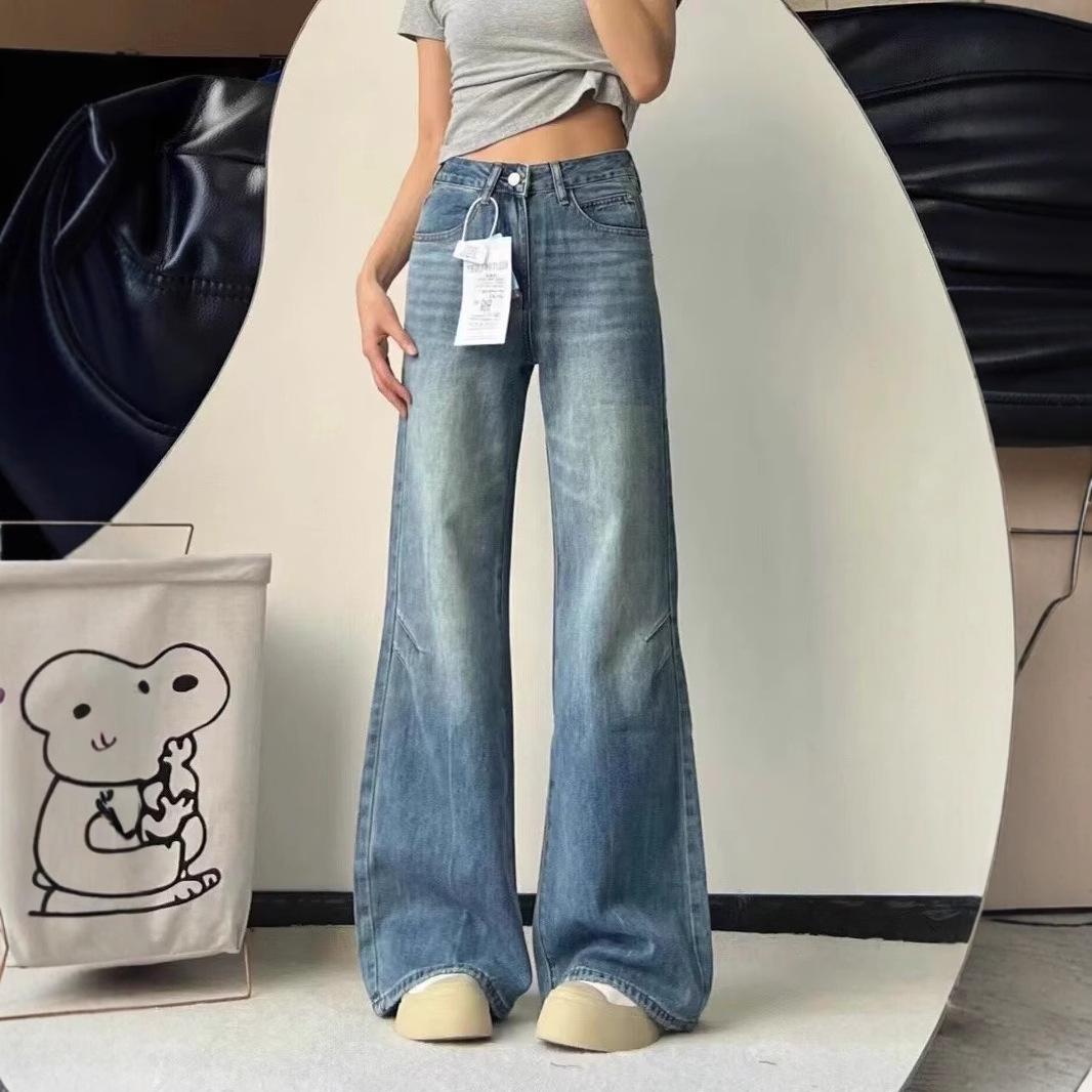 Vintage Blue High-Waisted Micro-Flare Jeans: Loose, Slimming, Trendy Design for Autumn/Winter. 3XL
Vintage Blue High-Waisted Micro-Flare Jeans: Loose, Slimming, Trendy Design for Autumn/Winter. 3XL