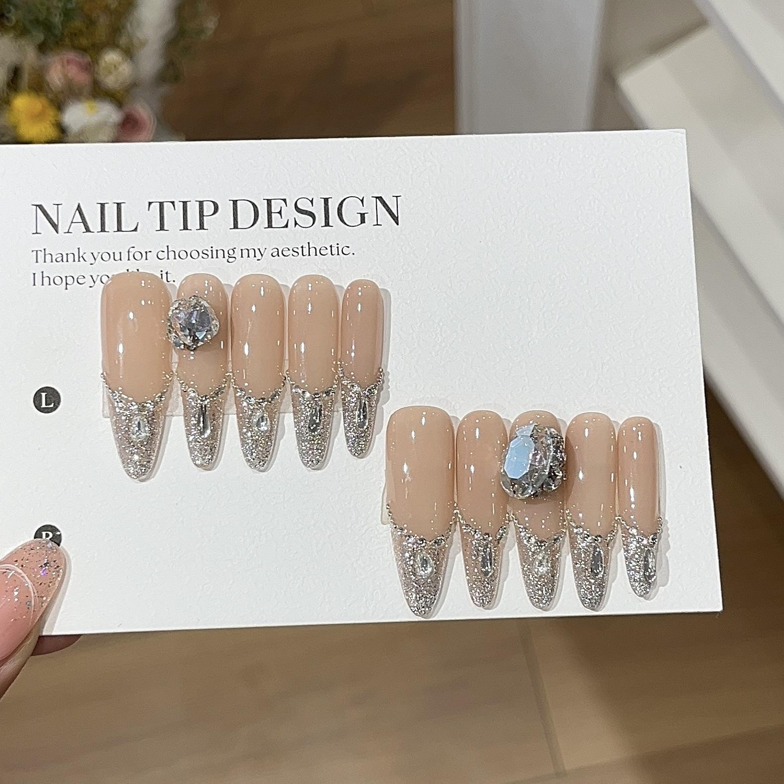 Miu-style Nude Color Nude Fingertip French Shattered Diamond Light Luxury Wear Armor XS
Miu-style Nude Color Nude Fingertip French Shattered Diamond Light Luxury Wear Armor XS