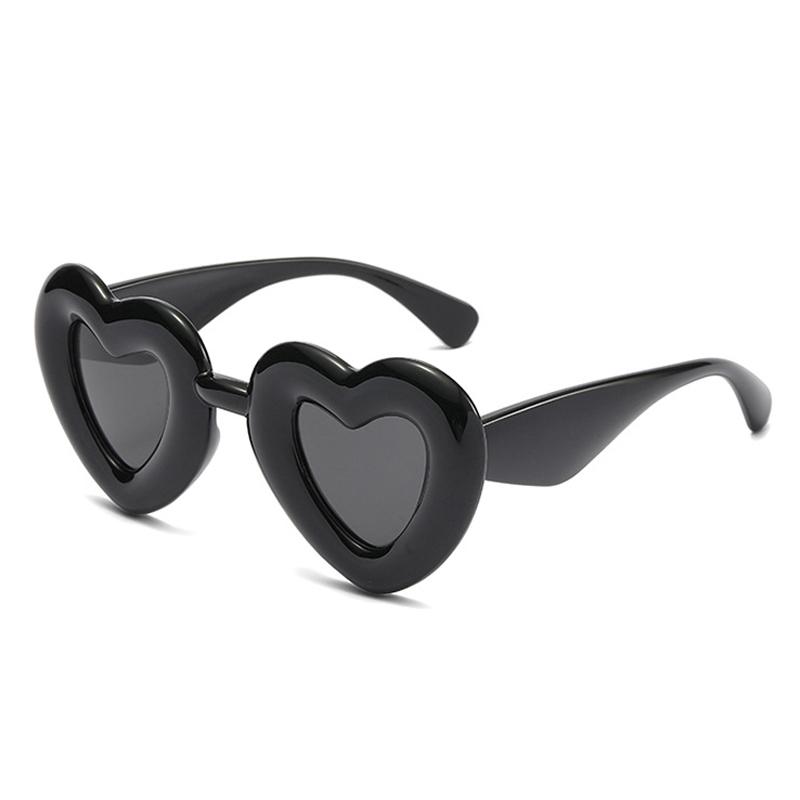 SO&EI Retro Heart-Shaped Candy Color Women Fashion Brand Designer Sunglasses UV400 Men Polarized Mirror Gradient Sun Glasses As the picture черный серый
SO&EI Retro Heart-Shaped Candy Color Women Fashion Brand Designer Sunglasses UV400 Men Polarized Mirror Gradient Sun Glasses As the picture черный серый