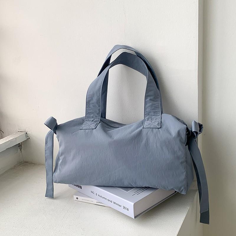 Korean Portable Nylon Tote Bag High-end Large-capacity Women s Simple Casual Travel One-shoulder Underarm синій
Korean Portable Nylon Tote Bag High-end Large-capacity Women s Simple Casual Travel One-shoulder Underarm синій