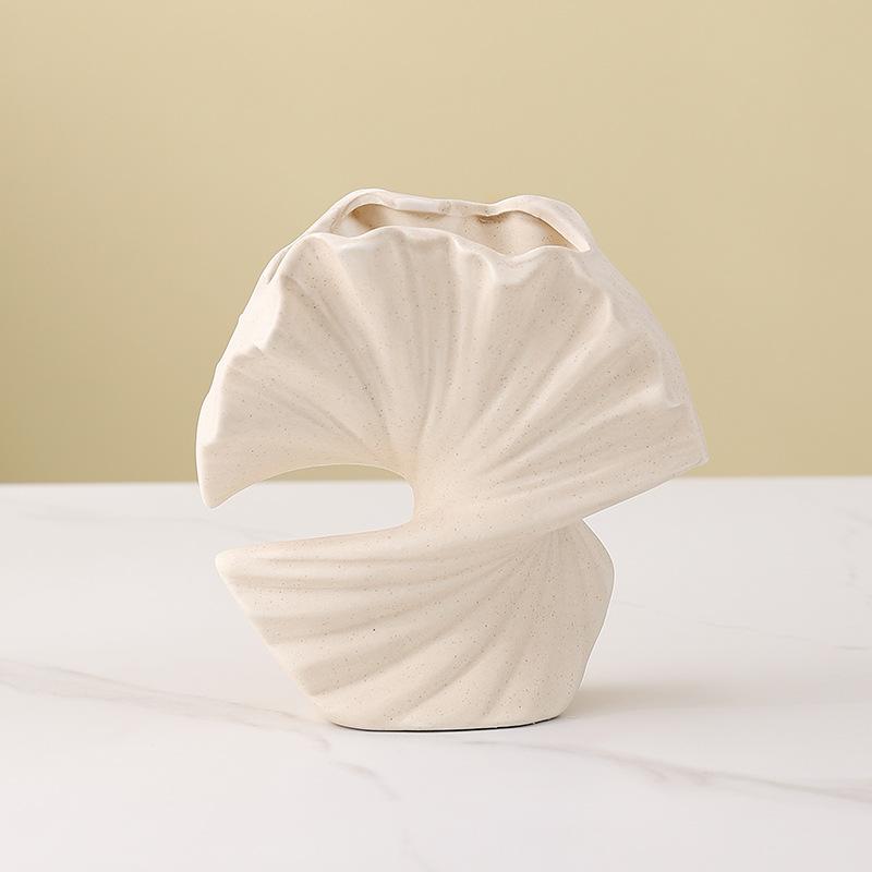 Nordic ceramic vase decorative ornament, high-end dining table decoration, living room vase, white flower vase
Nordic ceramic vase decorative ornament, high-end dining table decoration, living room vase, white flower vase