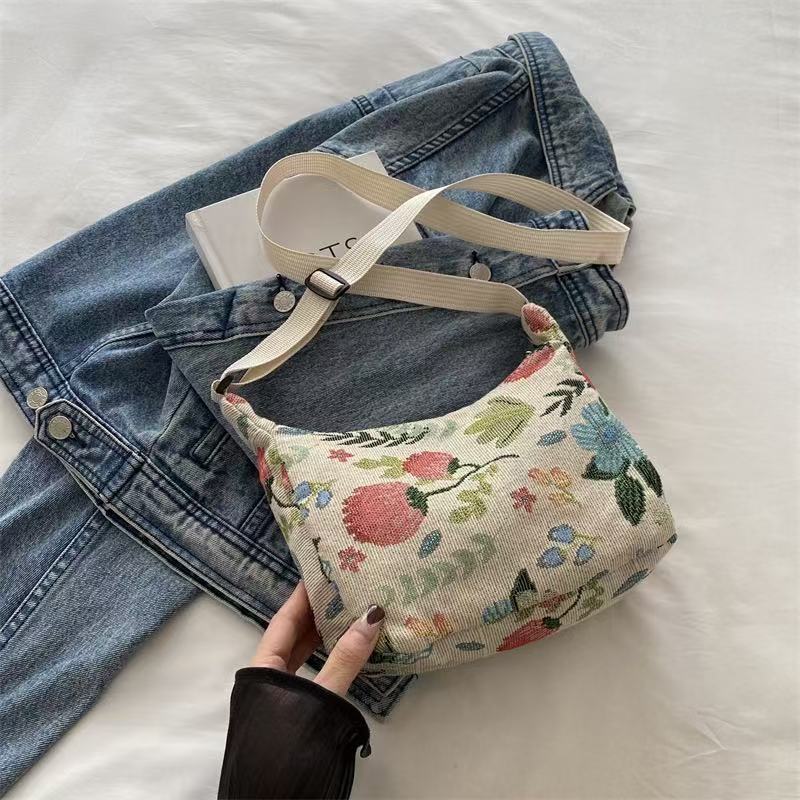 Casual Vintage Crossbody Bag Printed pattern Half Moon Shape Shoulder Bag Texture Messenger Bag for Women
Casual Vintage Crossbody Bag Printed pattern Half Moon Shape Shoulder Bag Texture Messenger Bag for Women