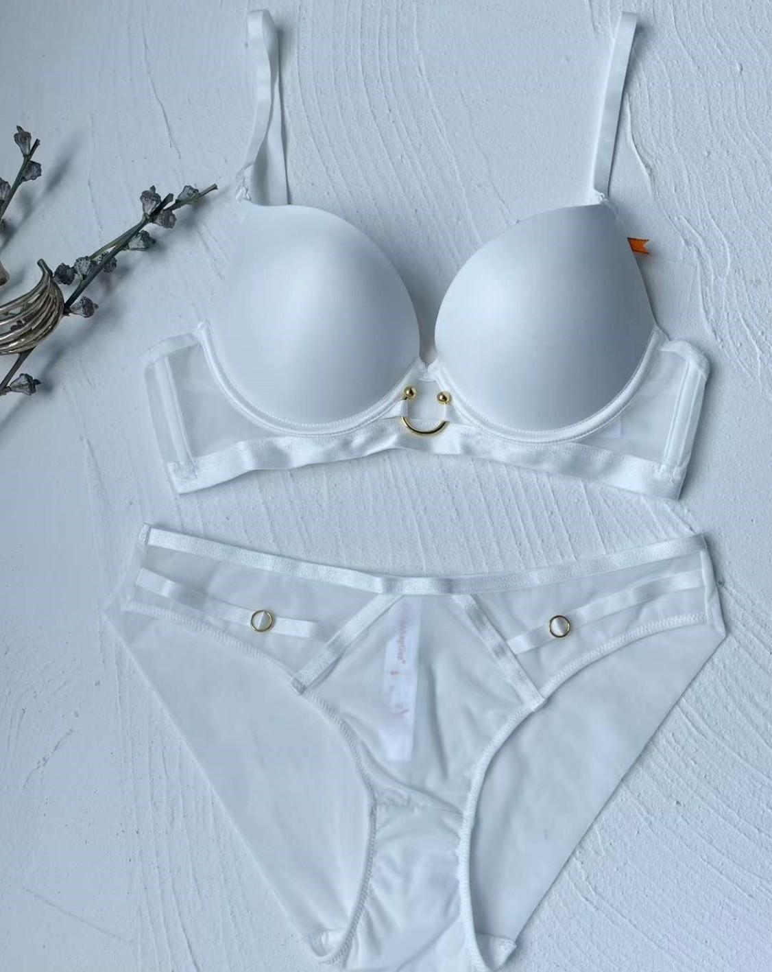 Sexy seamless underwear, smooth back, small breasts, large gathering bra, closed breasts, adjusted upper support bra 70B білий
Sexy seamless underwear, smooth back, small breasts, large gathering bra, closed breasts, adjusted upper support bra 70B білий