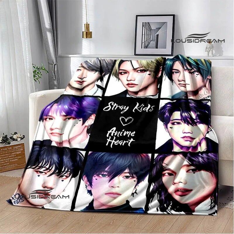 Комбинированное детское одеяло Kpop Idol с принтом, осенне-зимнее теплое плюшевое одеяло, одеяло для подарка на все сезоны
Комбинированное детское одеяло Kpop Idol с принтом, осенне-зимнее теплое плюшевое одеяло, одеяло для подарка на все сезоны