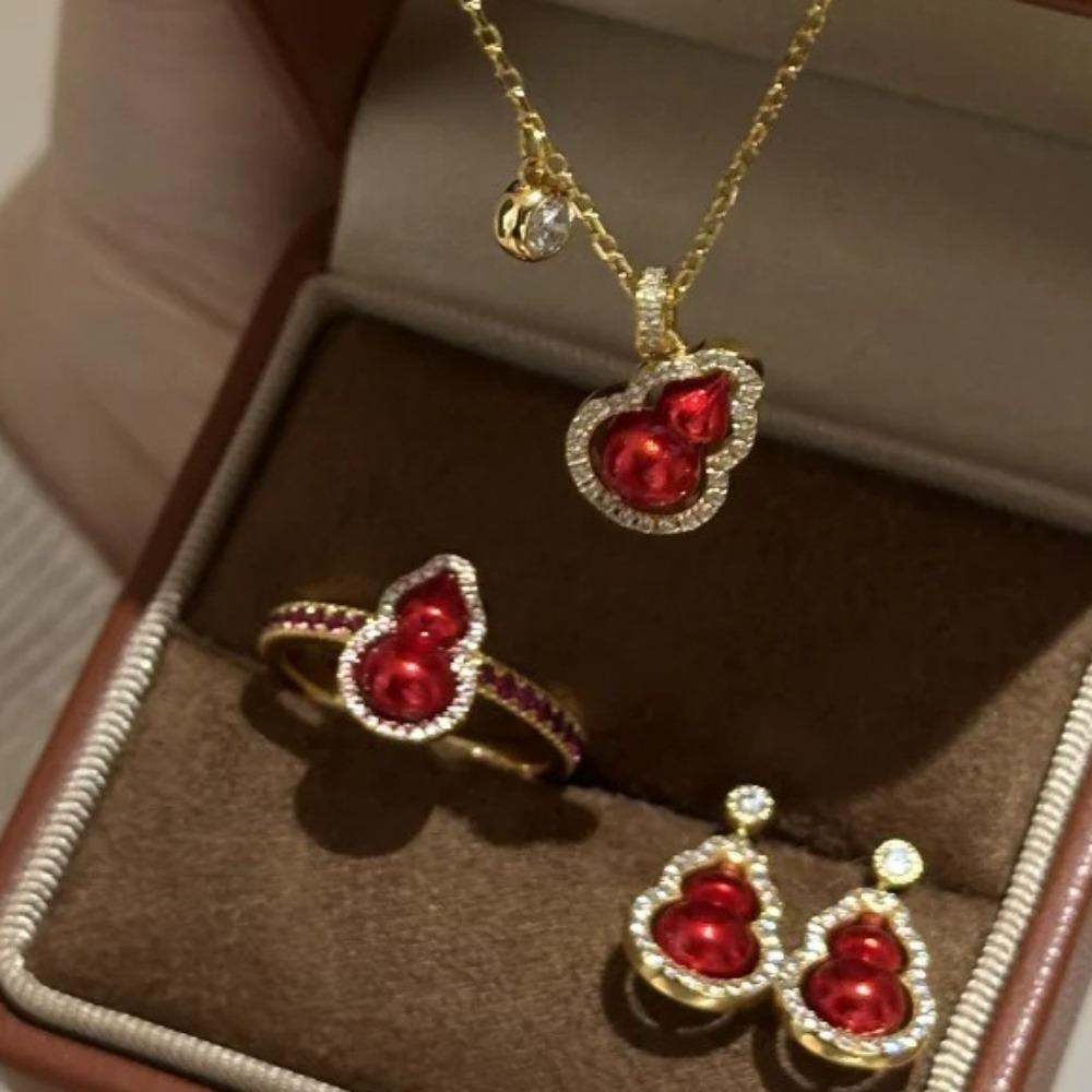 Women Jewelry Set Vintage Enamel Glaze Candy Gourd Necklace Pendant Fu Lu Ring Red Diamond Stud Earrings
Women Jewelry Set Vintage Enamel Glaze Candy Gourd Necklace Pendant Fu Lu Ring Red Diamond Stud Earrings