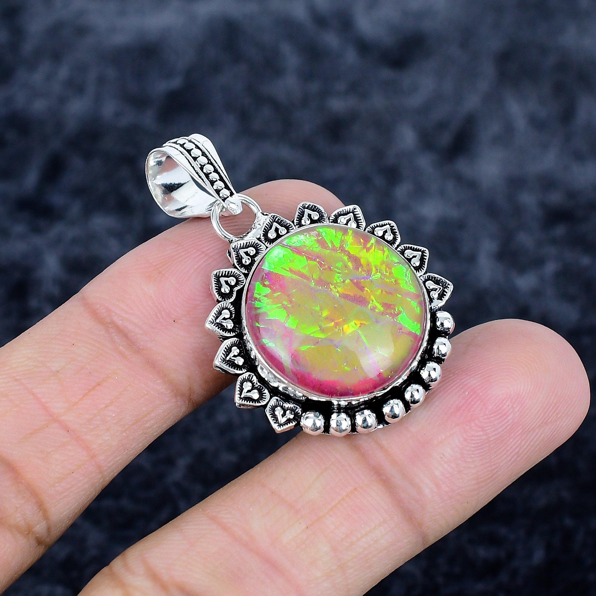 Pink Triplet Opal Gemstone 925 Sterling Silver Jewelry Pendant 1.62 MM-3411
Pink Triplet Opal Gemstone 925 Sterling Silver Jewelry Pendant 1.62 MM-3411