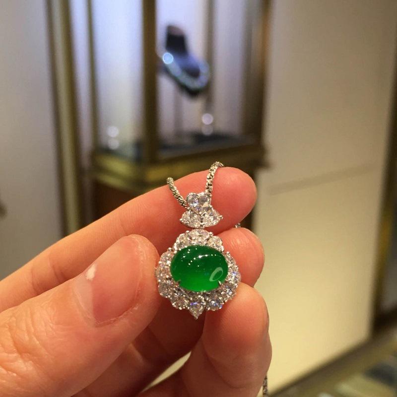 Fashion Classic Shiny Luxury Natural Hotan Jade Green Geometric Necklaces Pendant Vintage Clavicle Chain banquet Jewelry 45cm
Fashion Classic Shiny Luxury Natural Hotan Jade Green Geometric Necklaces Pendant Vintage Clavicle Chain banquet Jewelry 45cm