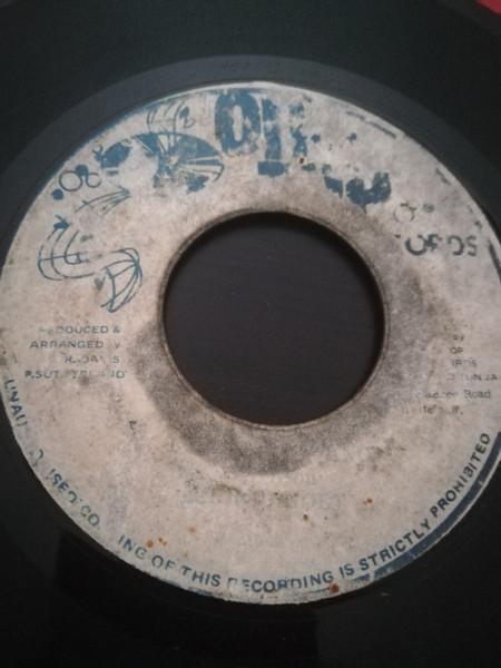7inch Record ERROL FLABBA HOLT Im Not A King NONE On Top Records Jamaica Reggae Ska Dub Used
7inch Record ERROL FLABBA HOLT Im Not A King NONE On Top Records Jamaica Reggae Ska Dub Used