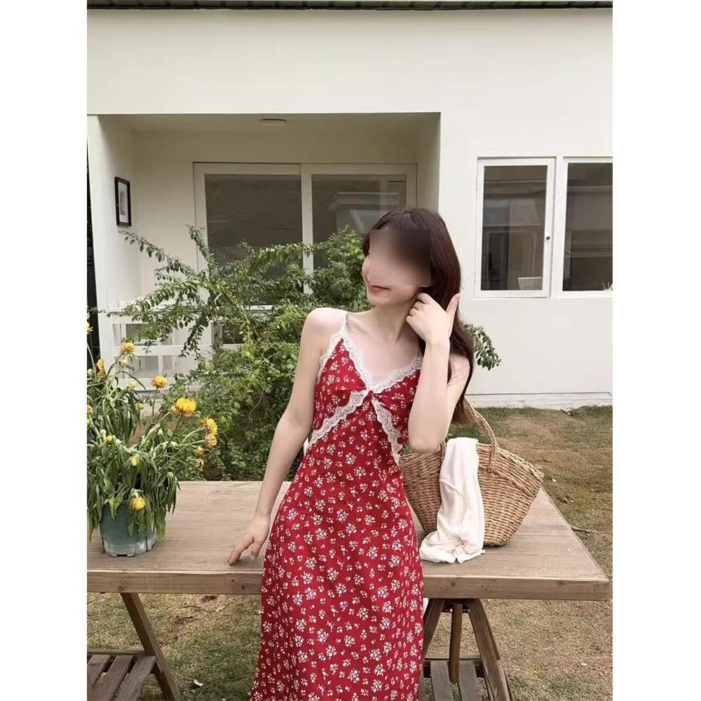 Spring Collection: Women s Floral Lace V-Neck Spaghetti Strap Dress S-(for under 45 kg)
Spring Collection: Women s Floral Lace V-Neck Spaghetti Strap Dress S-(for under 45 kg)