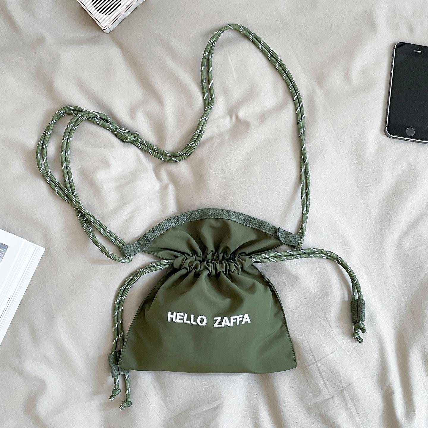 Small bag for mobile phones in summer, women s niche, light and versatile, drawstring, drawstring, mouth bucket, crossbody bag зелений
Small bag for mobile phones in summer, women s niche, light and versatile, drawstring, drawstring, mouth bucket, crossbody bag зелений