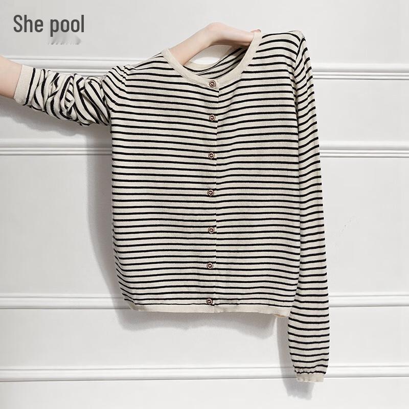 Women s Striped Knit Cardigan One Size
Women s Striped Knit Cardigan One Size