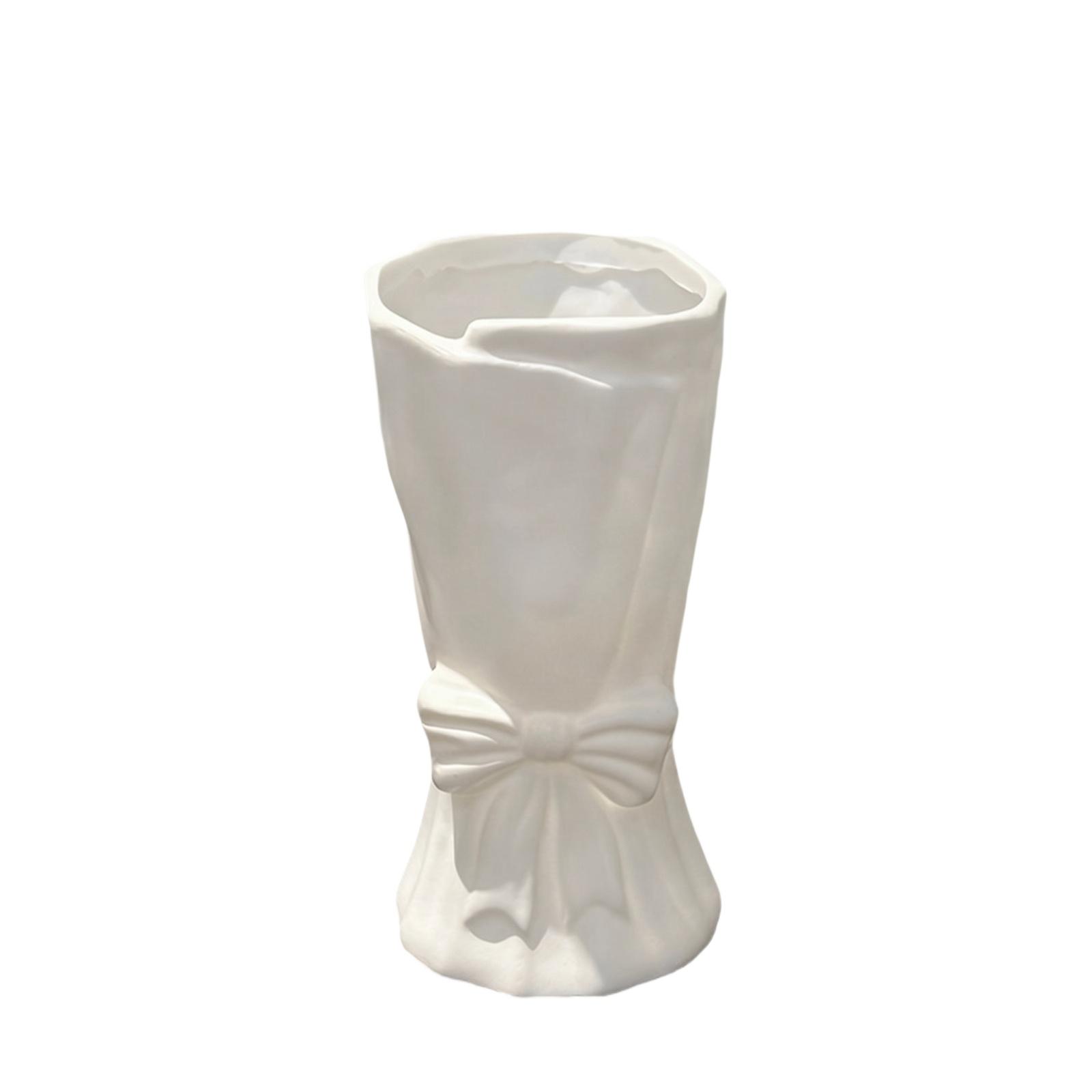 Creative Bowknot Vase Decorative Tabletop Ornament Ceramic Flower Vase for Home Office Living Room Modern Design one size белый
Creative Bowknot Vase Decorative Tabletop Ornament Ceramic Flower Vase for Home Office Living Room Modern Design one size белый