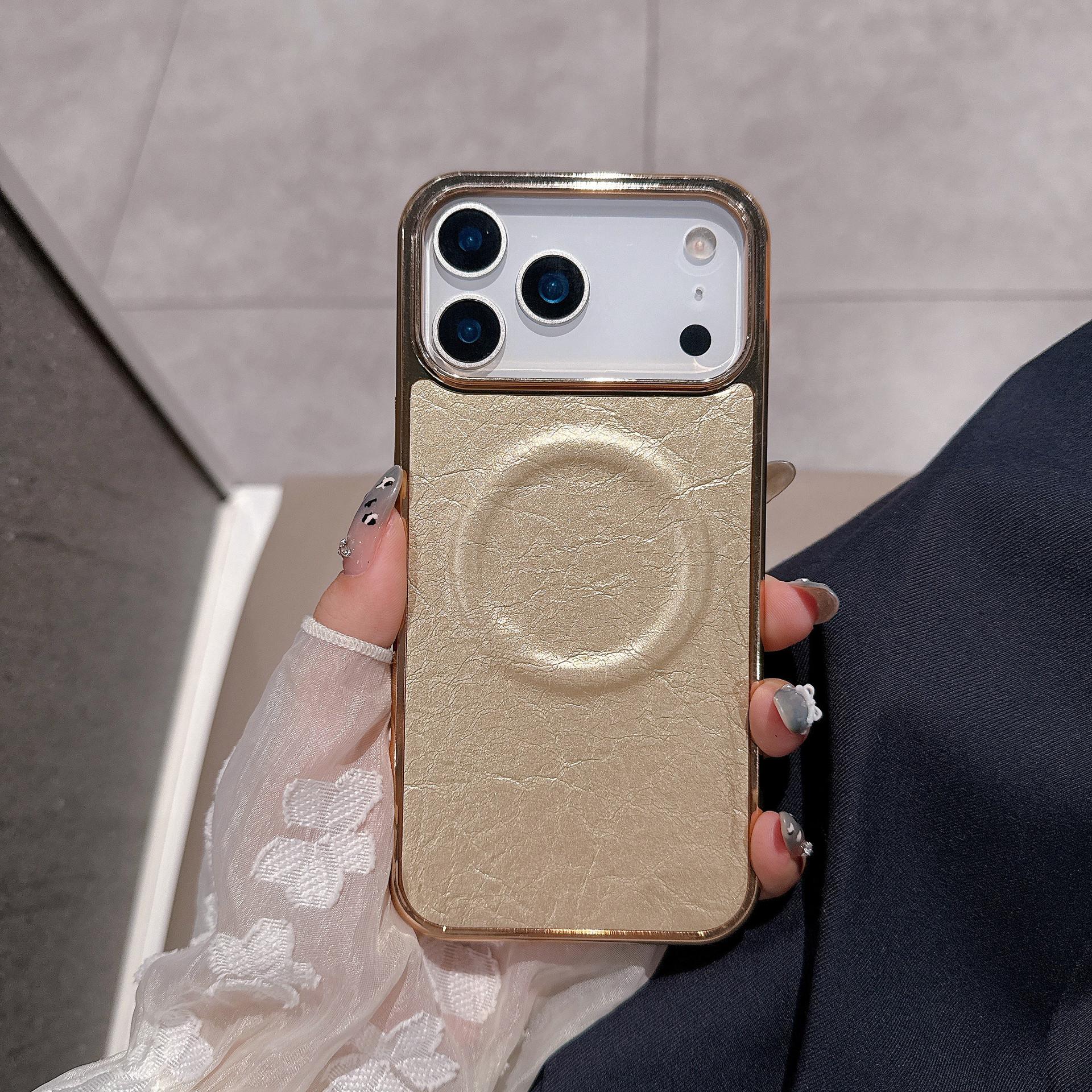 Electroplated Case Suitable 17 Magnetic Shell Iphone17pro Two-in-one Leather Pattern Phone Apple 16promax
Electroplated Case Suitable 17 Magnetic Shell Iphone17pro Two-in-one Leather Pattern Phone Apple 16promax