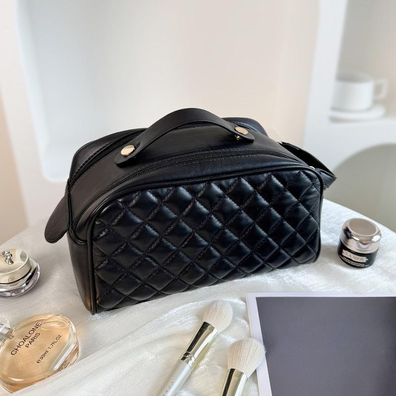 Travel Portable Simple and Fashionable Cosmetic Bag Zipper Compartment Storage Toiletry Bag коричневий
Travel Portable Simple and Fashionable Cosmetic Bag Zipper Compartment Storage Toiletry Bag коричневий