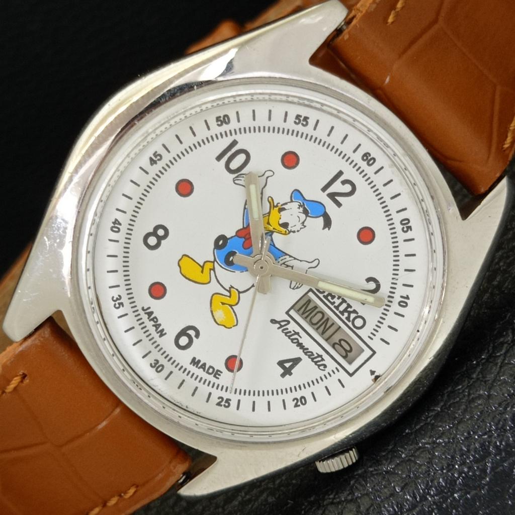 ВИНТАЖНЫЕ МУЖСКИЕ ЧАСЫ SEIKO AUTOMATIC 7009A ЯПОНИЯ С БЕЛЫМ ЦВЕТОМ ЦИФЕРБЛАТА a500149-2 R151a-a500149
ВИНТАЖНЫЕ МУЖСКИЕ ЧАСЫ SEIKO AUTOMATIC 7009A ЯПОНИЯ С БЕЛЫМ ЦВЕТОМ ЦИФЕРБЛАТА a500149-2 R151a-a500149