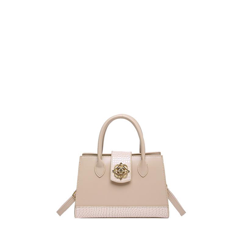 Light luxury highend women s bags women s new largecapacity commuting atmosphere versatile shoulder handbag fashion хакі
Light luxury highend women s bags women s new largecapacity commuting atmosphere versatile shoulder handbag fashion хакі