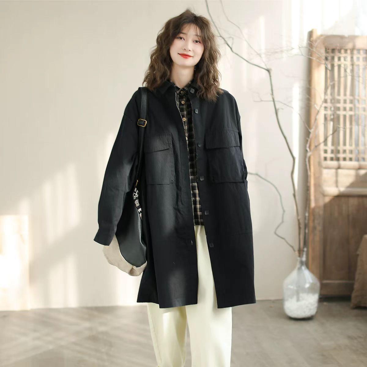 Johnature Повседневный свободный длинный рукав однобортный пальто Женский Осенний однотонный отложной воротник пальто One Size чёрный
Johnature Повседневный свободный длинный рукав однобортный пальто Женский Осенний однотонный отложной воротник пальто One Size чёрный