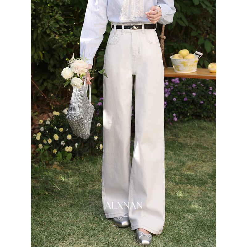 Women s White High-Waist Straight-Leg Jeans L
Women s White High-Waist Straight-Leg Jeans L