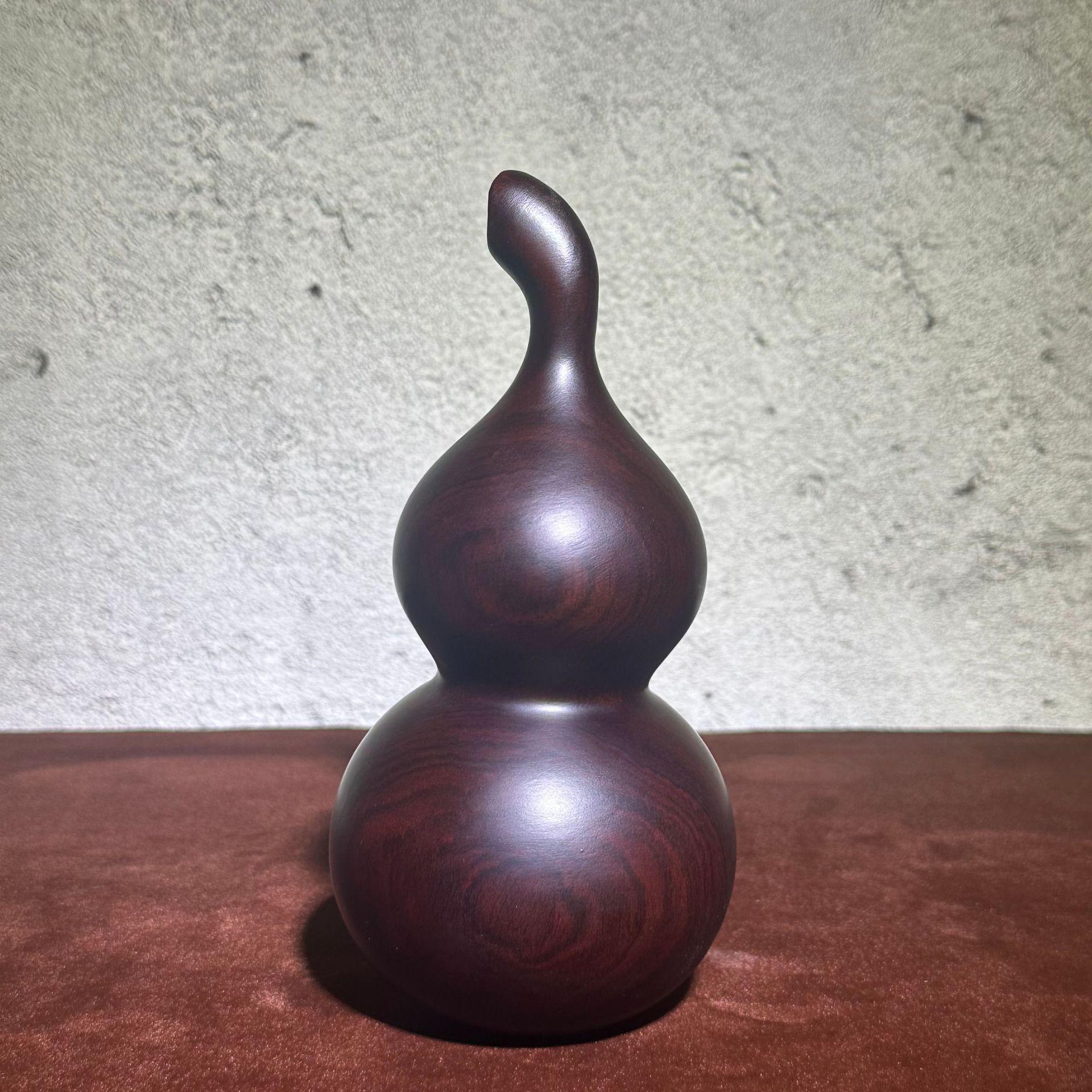 Karin Wood Carved Gourd Ornament for Home Decor - Ideal Housewarming Gift Gourd 8cm Height
Karin Wood Carved Gourd Ornament for Home Decor - Ideal Housewarming Gift Gourd 8cm Height