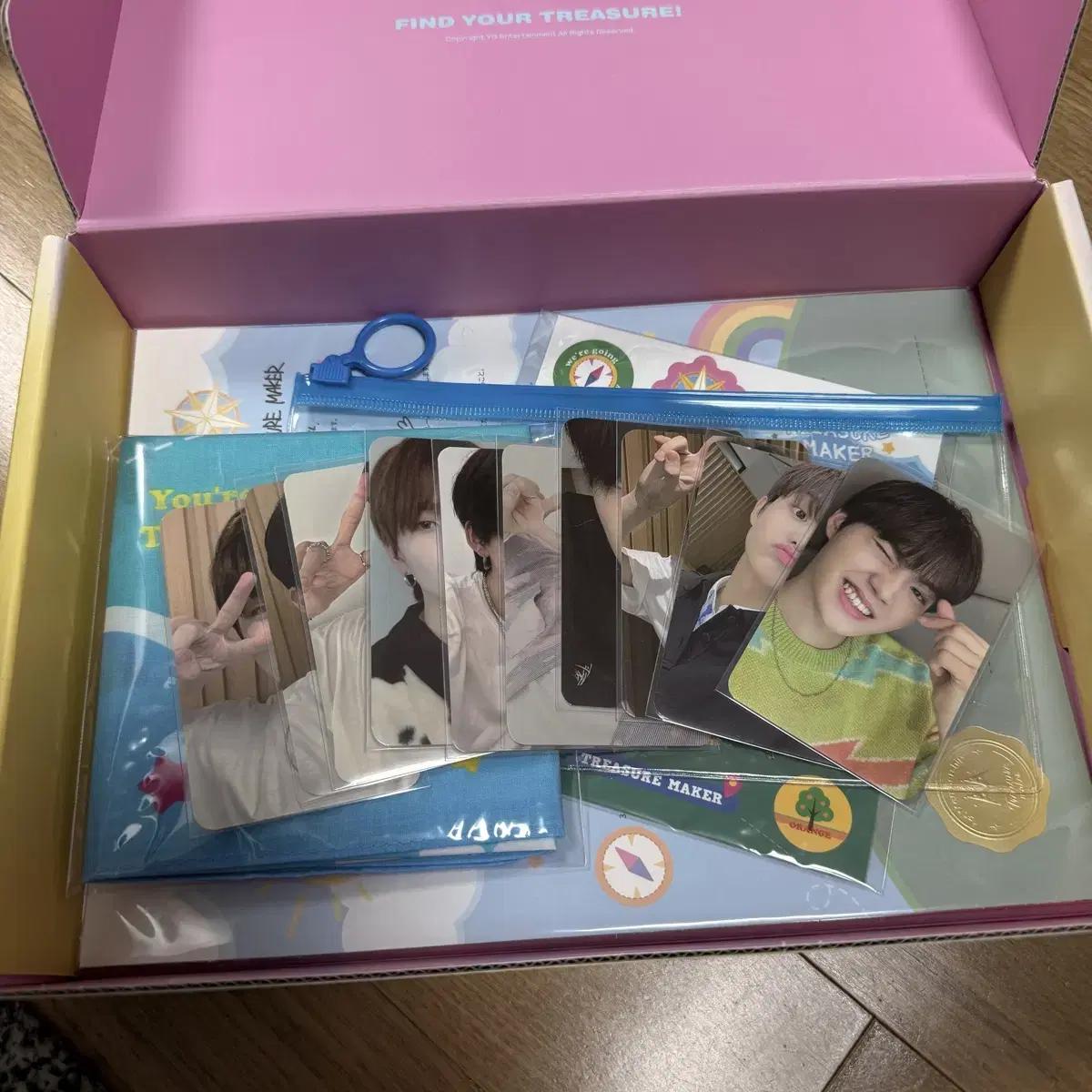 Сокровище Сокровище Мейкер Фаза 1 Фан-клуб Кит
Сокровище Сокровище Мейкер Фаза 1 Фан-клуб Кит